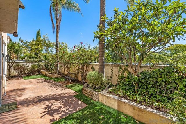 5381 Renaissance Ave, San Diego, CA 92122