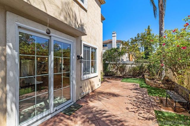 5381 Renaissance Ave, San Diego, CA 92122