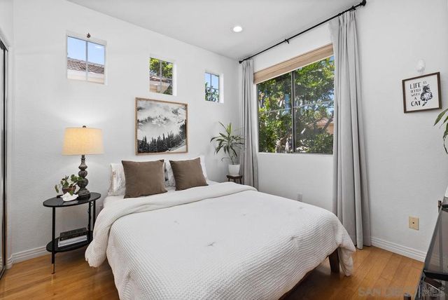 5381 Renaissance Ave, San Diego, CA 92122
