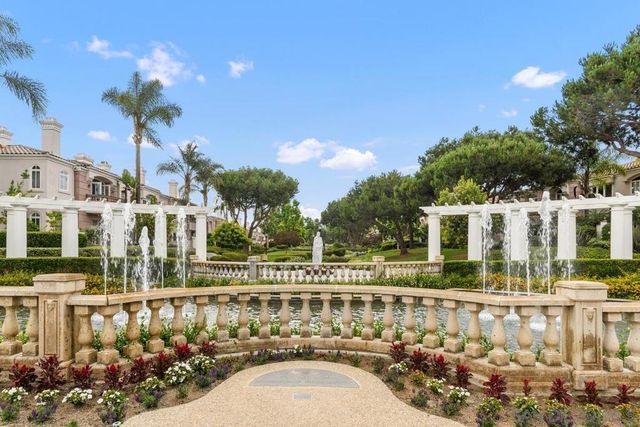 5381 Renaissance Ave, San Diego, CA 92122
