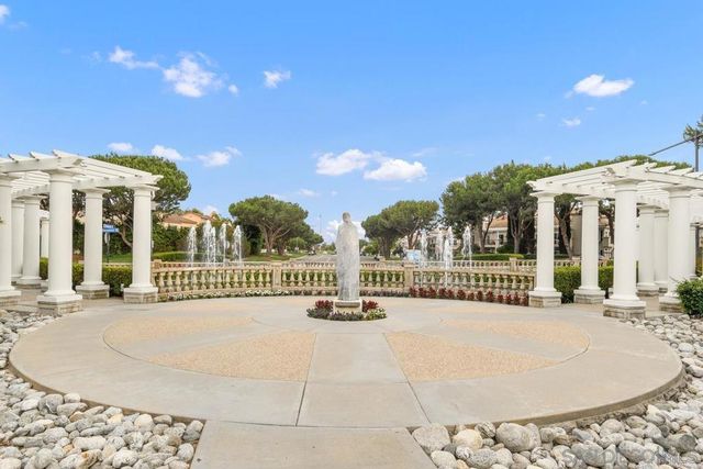 5381 Renaissance Ave, San Diego, CA 92122