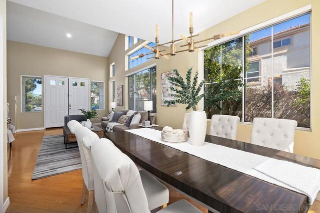 5381 Renaissance Ave, San Diego, CA 92122