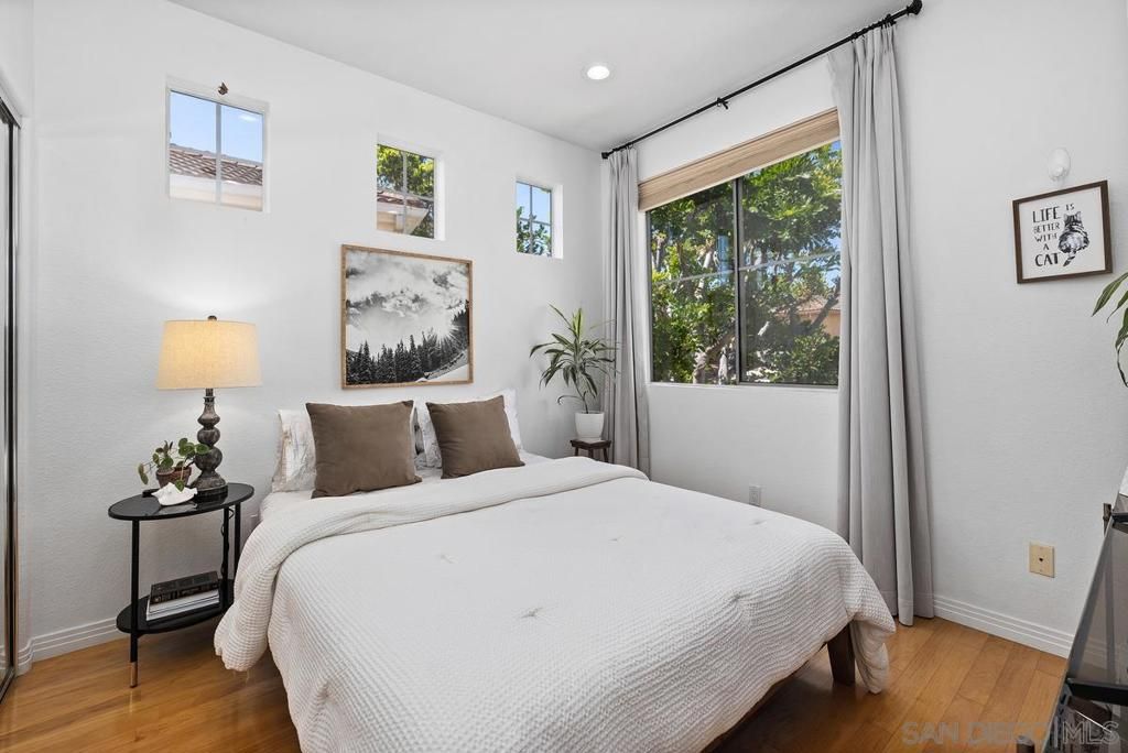 Image 33 of property listing at 5381 Renaissance Ave, San Diego, CA 92122