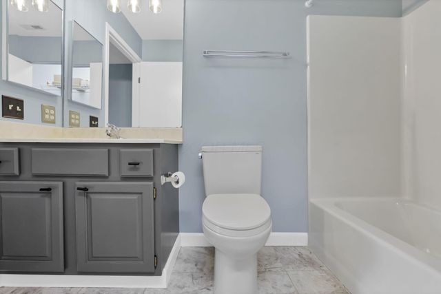 47 Northpointe Lane, Newark, OH 43055