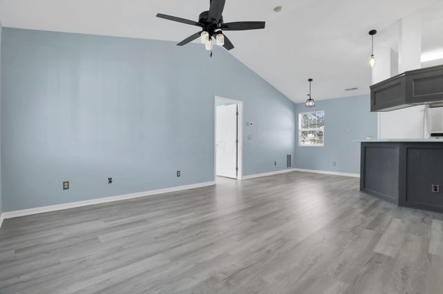 47 Northpointe Lane, Newark, OH 43055