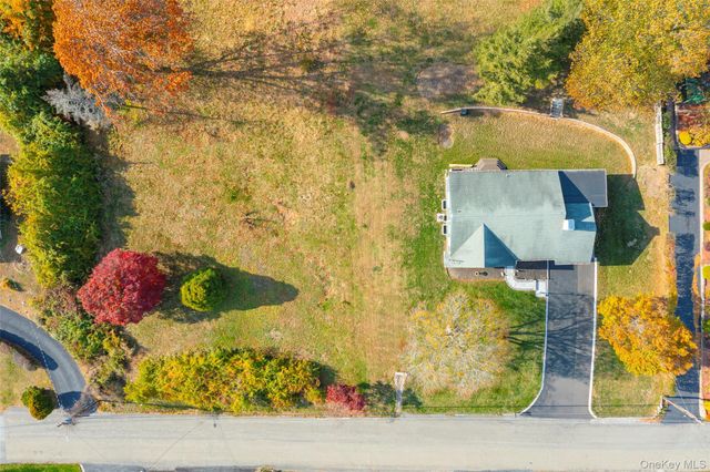 39 Susan Drive, Balmville, NY 12550