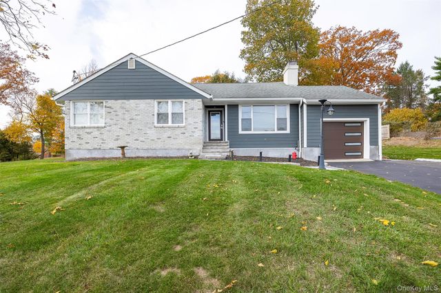 39 Susan Drive, Balmville, NY 12550