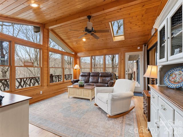 67 Ossarooga Court, Brevard, NC 28712