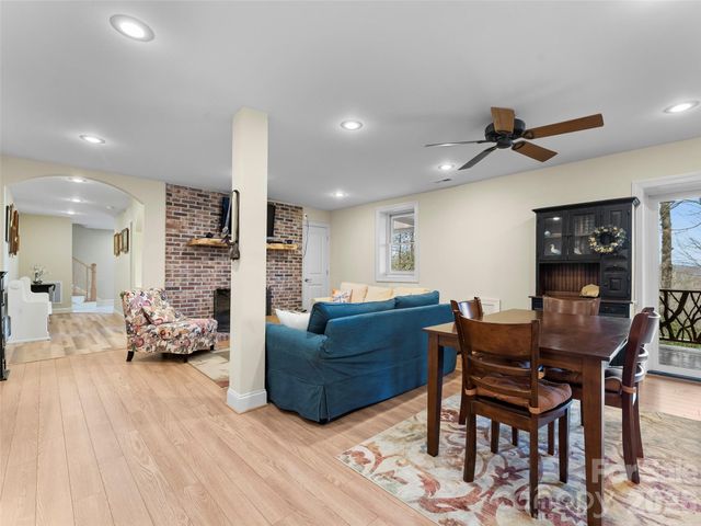 67 Ossarooga Court, Brevard, NC 28712