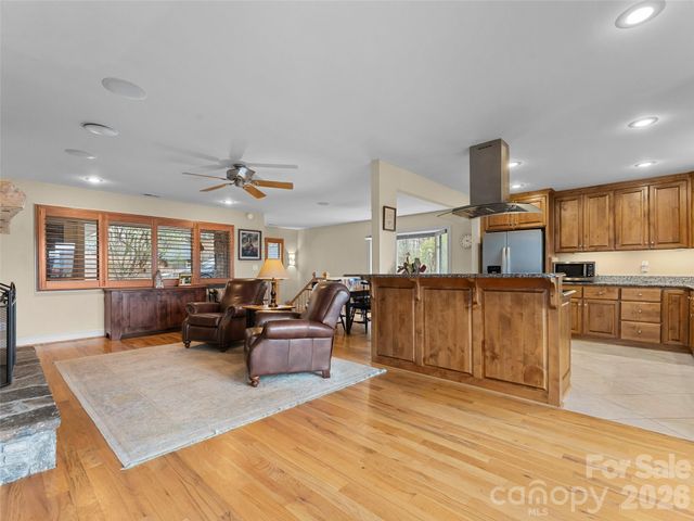 67 Ossarooga Court, Brevard, NC 28712