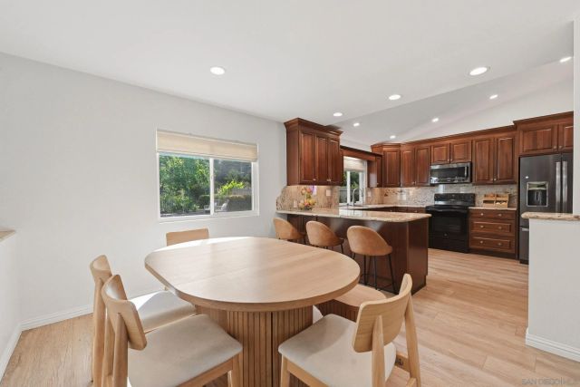 13235 Bavarian, San Diego, CA 92129