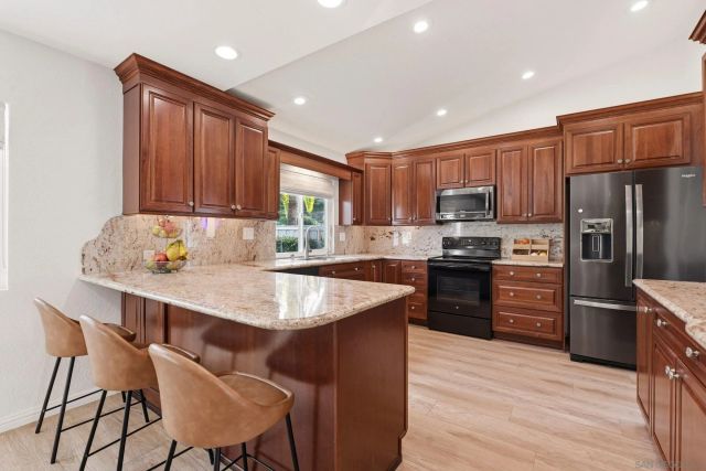 13235 Bavarian, San Diego, CA 92129