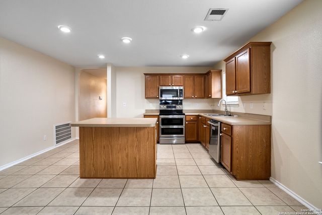 10514 Appaloosa Bay, San Antonio, TX 78254