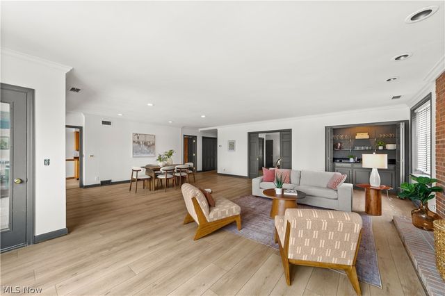 5200 Three Village Drive LLB, Lyndhurst, OH 44124