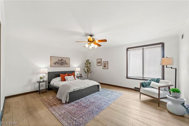 5200 Three Village Drive LLB, Lyndhurst, OH 44124