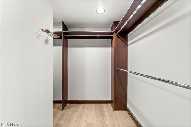 5200 Three Village Drive LLB, Lyndhurst, OH 44124