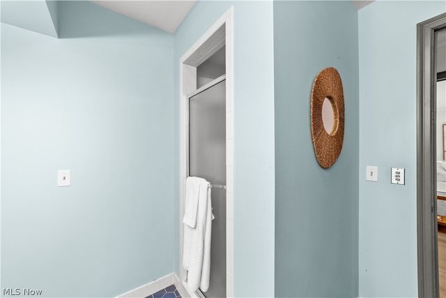 5200 Three Village Drive LLB, Lyndhurst, OH 44124