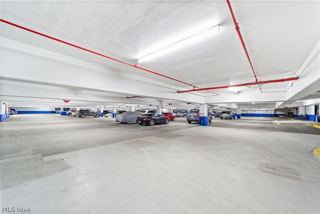 5200 Three Village Drive LLB, Lyndhurst, OH 44124