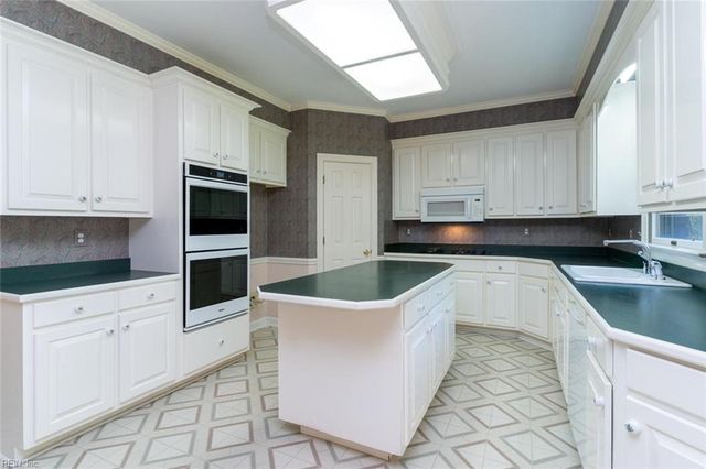 4636 Church Point PL, Virginia Beach, VA 23455