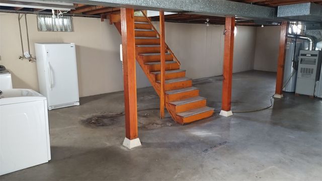 2729 14th Avenue SE, Cedar Rapids, IA 52403