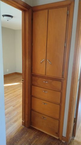 2729 14th Avenue SE, Cedar Rapids, IA 52403