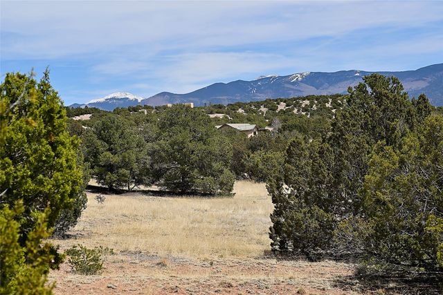 18 Sundance Drive, Santa Fe, NM 87506