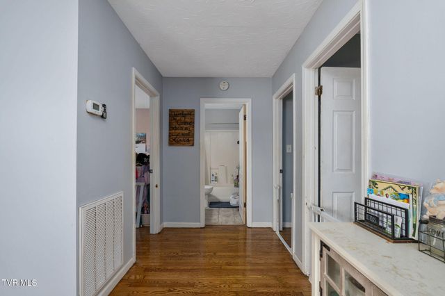 126 Dennison Drive, Whitesburg, TN 37891