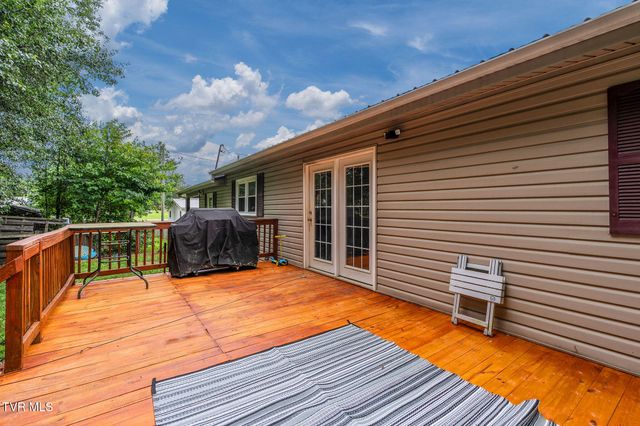 126 Dennison Drive, Whitesburg, TN 37891