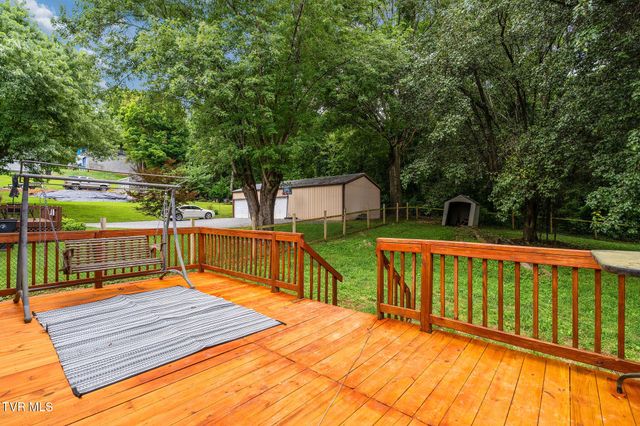 126 Dennison Drive, Whitesburg, TN 37891