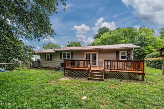 126 Dennison Drive, Whitesburg, TN 37891