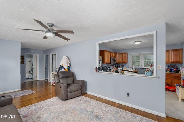 126 Dennison Drive, Whitesburg, TN 37891