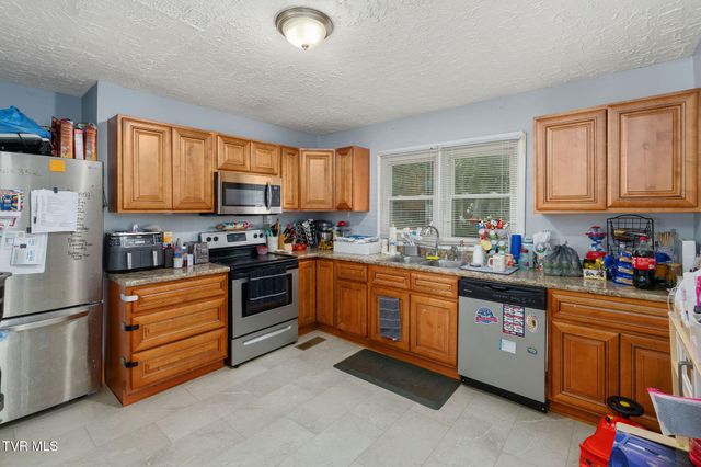 126 Dennison Drive, Whitesburg, TN 37891