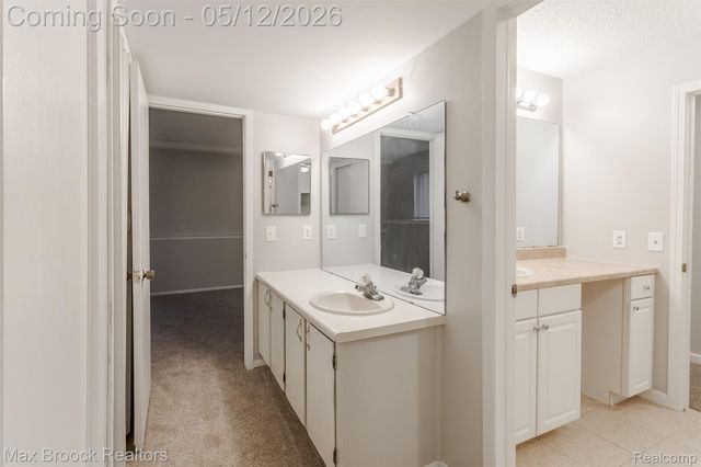 8385 Pontiac Lake Road 14, White Lake Charter Township, MI 48386
