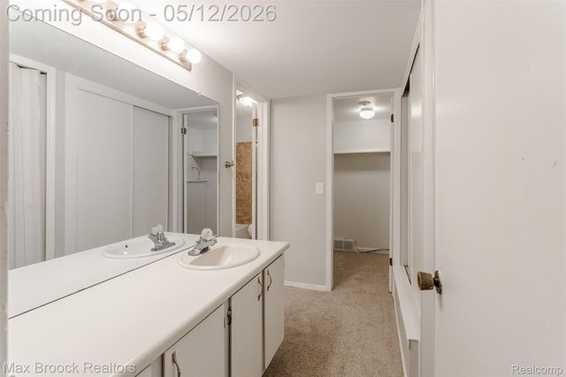 8385 Pontiac Lake Road 14, White Lake Charter Township, MI 48386