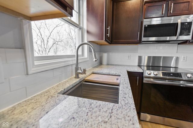 6258 Eldridge Road, Terre Haute, IN 47802