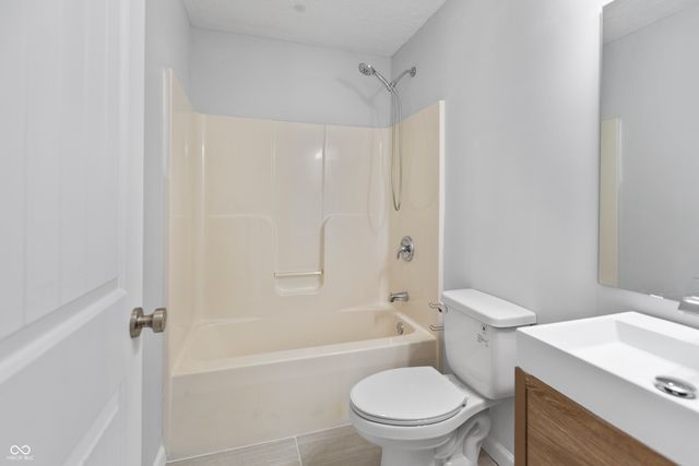 6258 Eldridge Road, Terre Haute, IN 47802