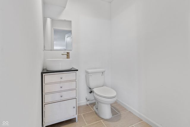 6258 Eldridge Road, Terre Haute, IN 47802