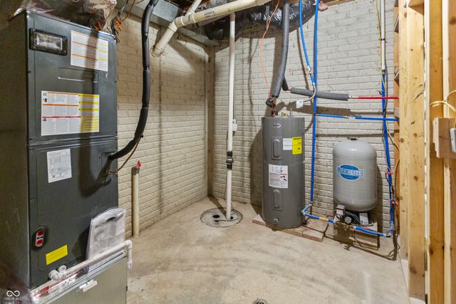 6258 Eldridge Road, Terre Haute, IN 47802