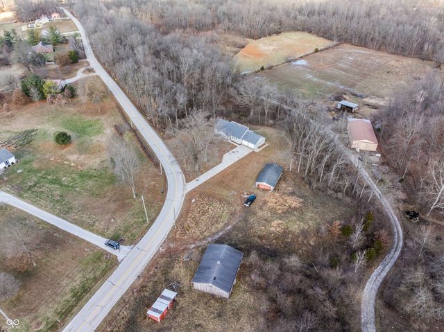 6258 Eldridge Road, Terre Haute, IN 47802