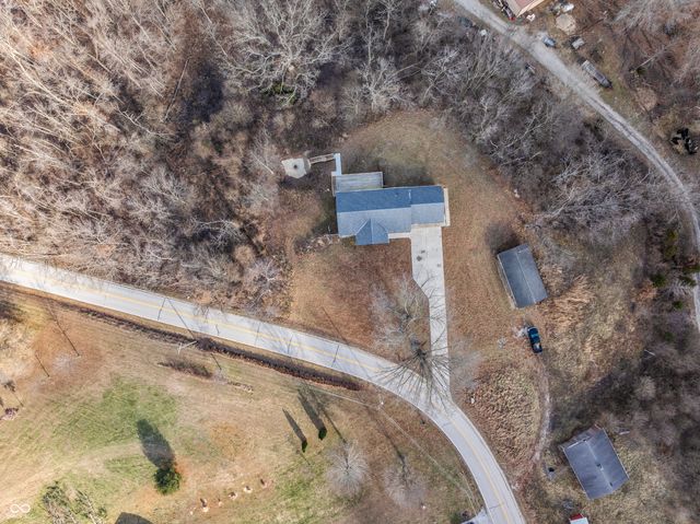 6258 Eldridge Road, Terre Haute, IN 47802