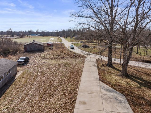 6258 Eldridge Road, Terre Haute, IN 47802