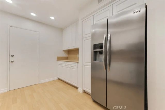 4807 Woodley Avenue 208, Encino, CA 91436