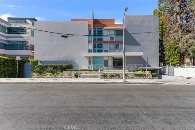 4807 Woodley Avenue 208, Encino, CA 91436