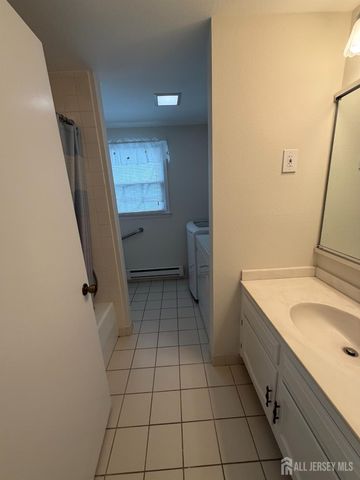 493-B Somerset Lane, Monroe, NJ 08831