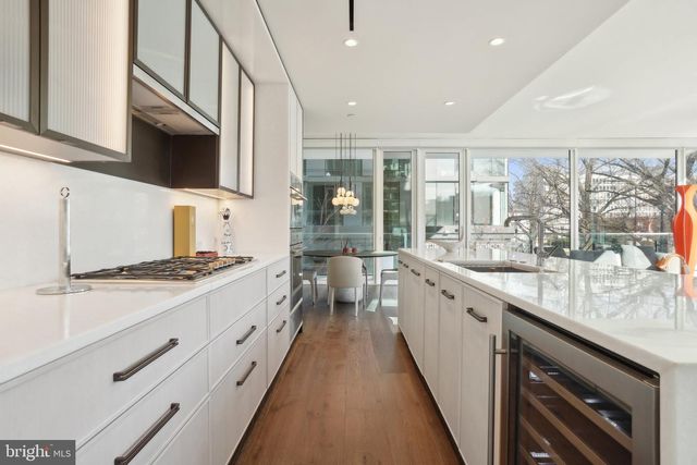 601 Wharf St SW Apt 213, Washington, DC 20024