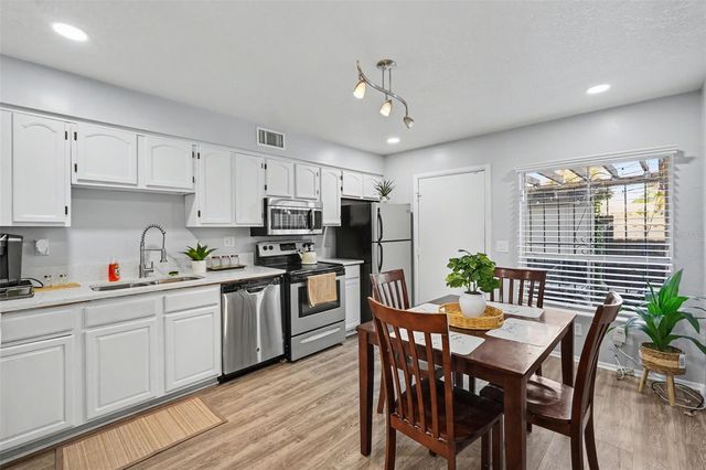 4505 LA CAPRI COURT, Tampa, FL 33611