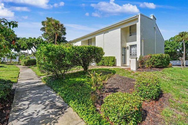 4505 LA CAPRI COURT, Tampa, FL 33611