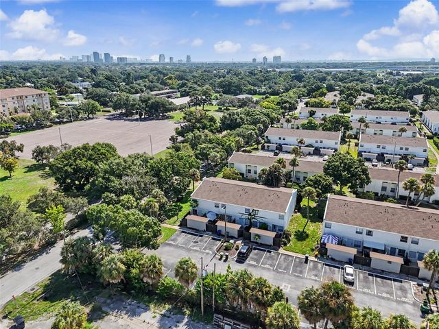 4505 LA CAPRI COURT, Tampa, FL 33611