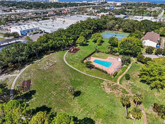 4505 LA CAPRI COURT, Tampa, FL 33611