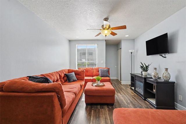4505 LA CAPRI COURT, Tampa, FL 33611